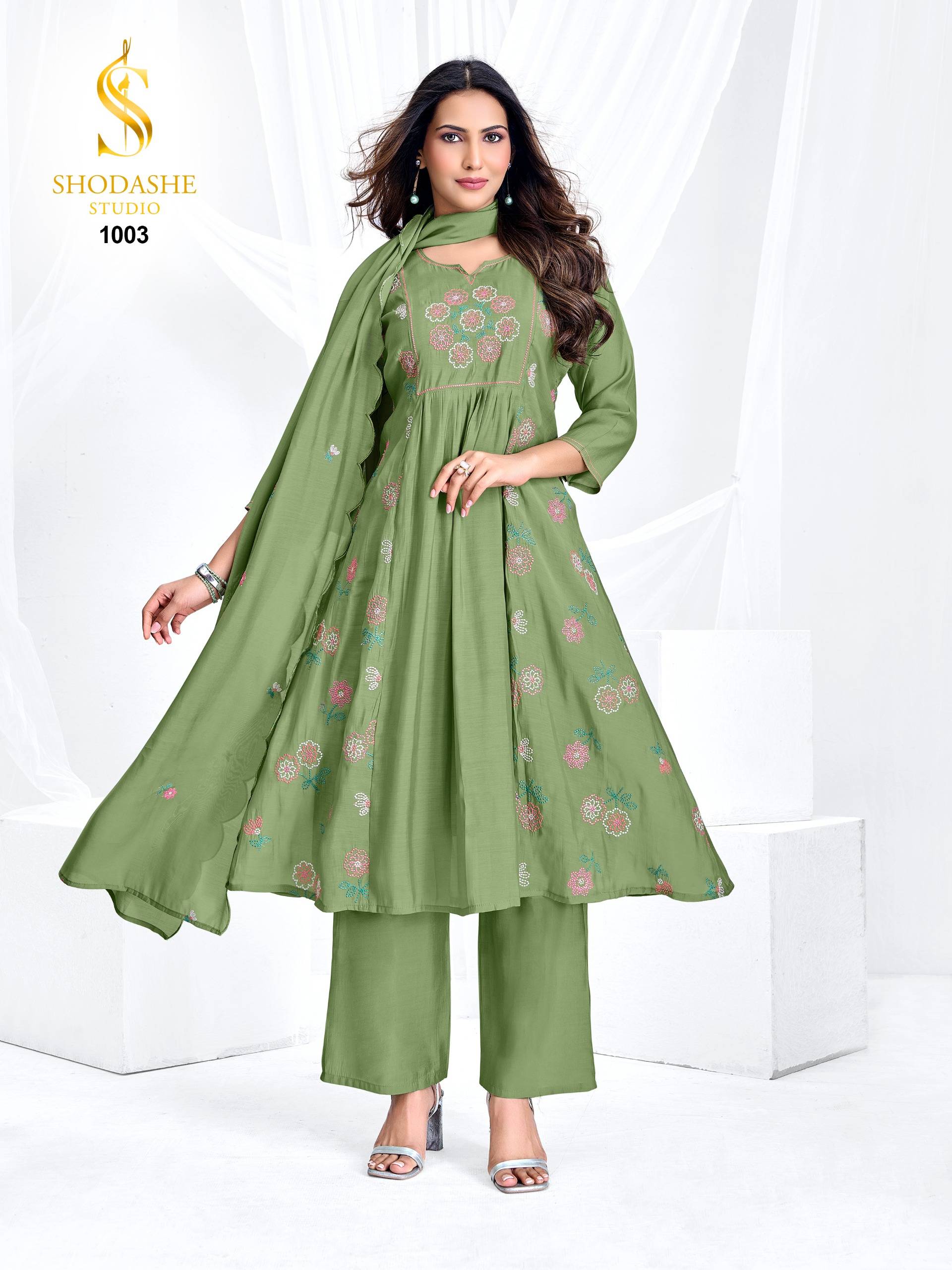 Madhubala By Fashid Designer Ethnic Wear Collection Chanderi Kurtis At Wholesale Price